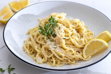 Cestoviny s citrónom a parmezánom (Pasta al limone)