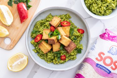 Špenátová ryža s chrumkavým tofu