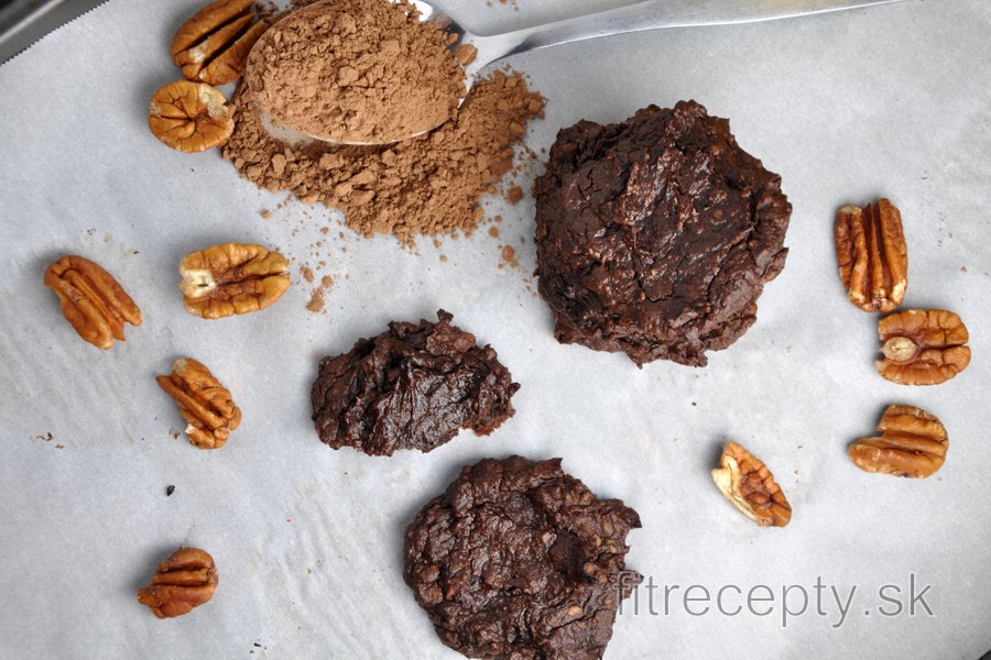 Avokádovo-kakaové cookies bez múky