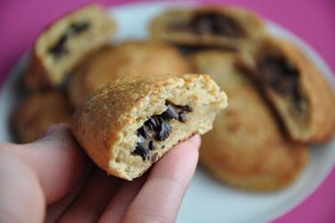 Celozrnné čokoládové taštičky s kakaovými bôbmi - Pain au Chocolat