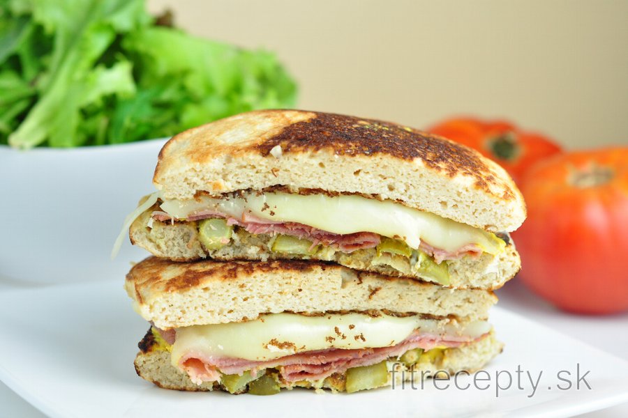 Nízkosacharidový kubánsky sendvič