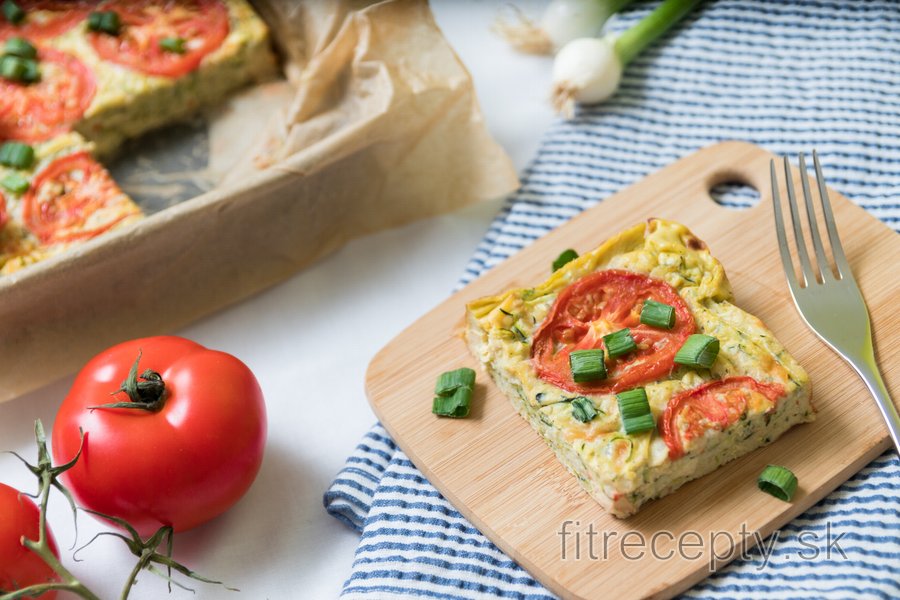 Frittata s tofu, cuketou a paradajkami