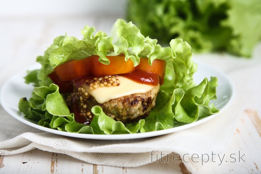 Low carb šalátový cheeseburger