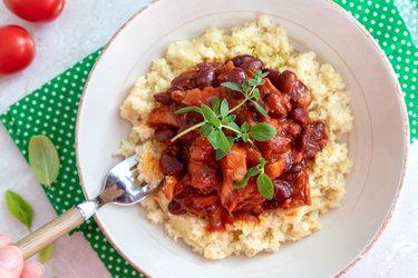 Hovädzie ragú s hlivou ustricovou a fazuľou